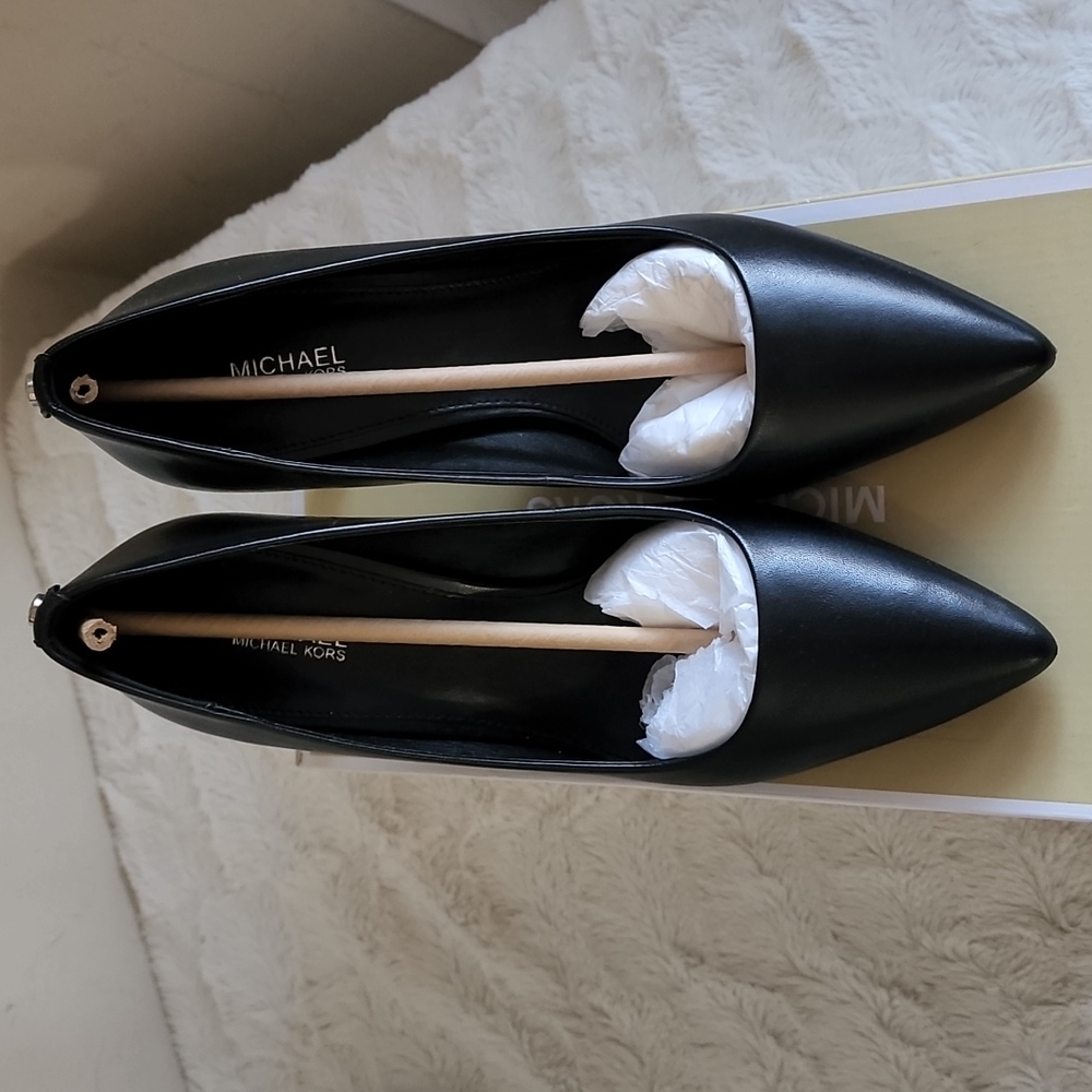 NWT - Michael Kors Dorothy Flex Pump